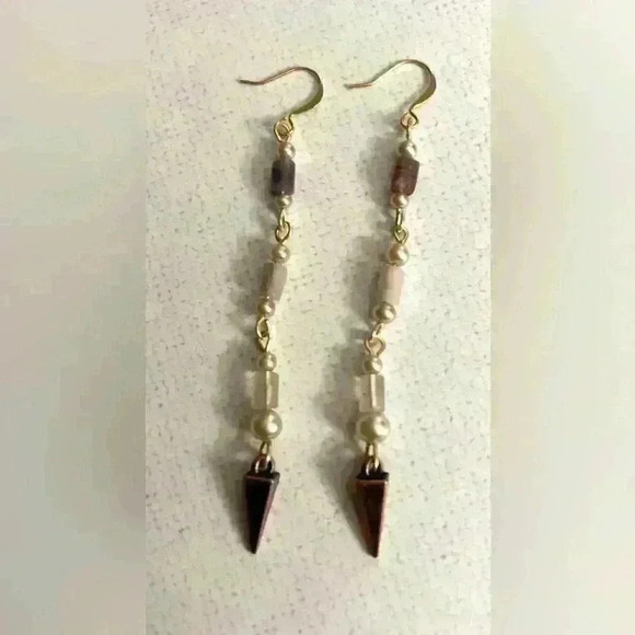 NEW fluorite and vintage faux pearl dangle earrings - Picture 1 of 2